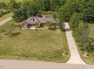 2178 Pleasant Valley Rd NE, New philadelphia, OH 44663