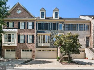 1065 Grand Oak Way, Rockville, MD 20852