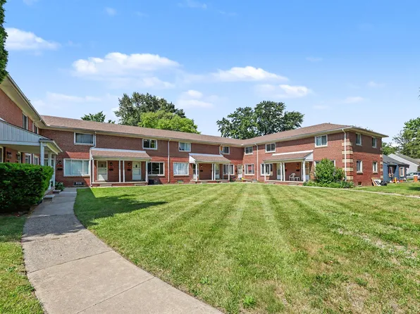 104 Crocker Blvd, Mount Clemens, MI 48043