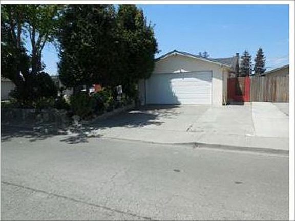 3rd image of 501 Falcon Dr
