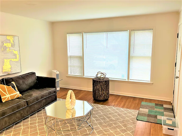14434 Avalon Ave — Photo 4