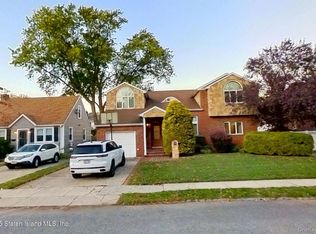 257 Locust Avenue, Staten Island, NY 10306