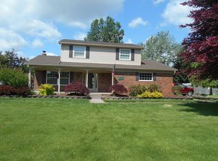 18424 Hollie Ct, Macomb, MI 48044