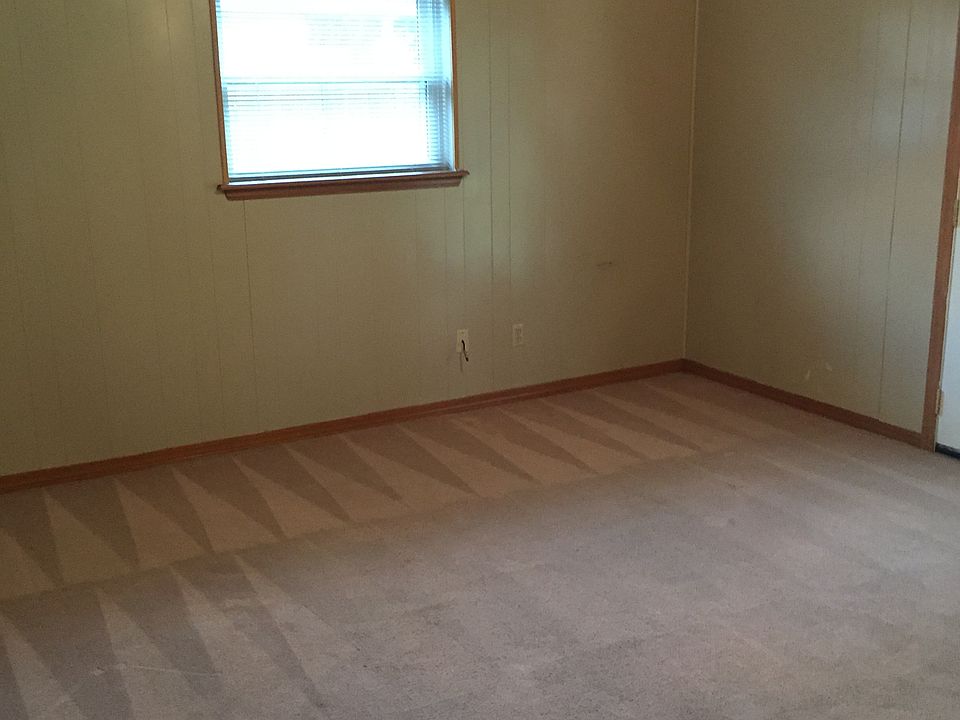1st image of 5501 NW Briarwood Dr