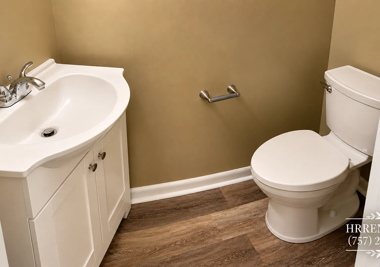 A Spacious 2 Bedroom 2.5 Bathroom Townhouse located in the Salem area of Virginia Beach, VA! — Photo 4