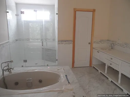 Sold by Voro, LLC | media 34