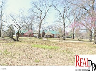 9468 Glen Hollow Ln, Carthage, MO 64836