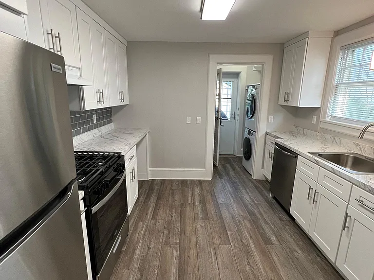 40 Dekalb Ave #2 — Photo 5