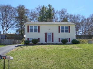 843 Orlando Ct, Roanoke, VA 24019