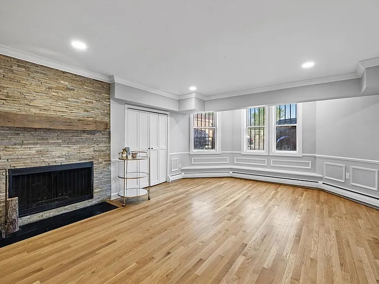 336 Beacon St #1 — Photo 1