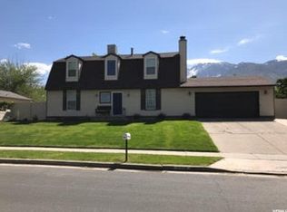 11959 S Oakridge Rd, Sandy, UT 84094