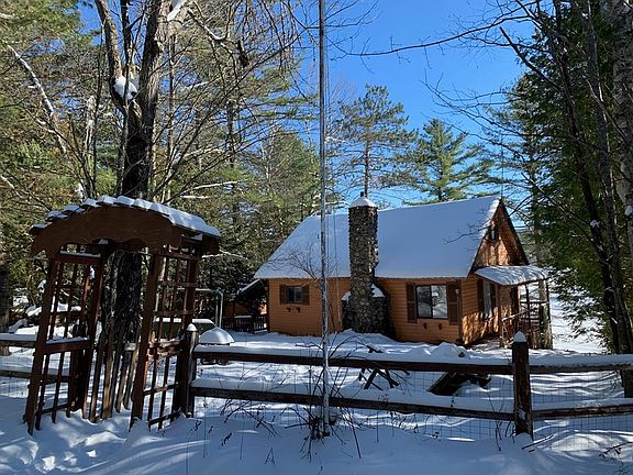 5th image of 28 Oregon Pond Dr