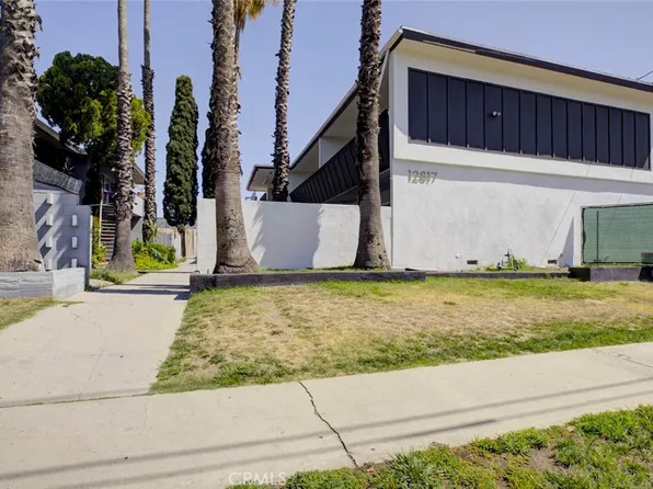 12817 Barbara Ann St, North Hollywood, CA 91605