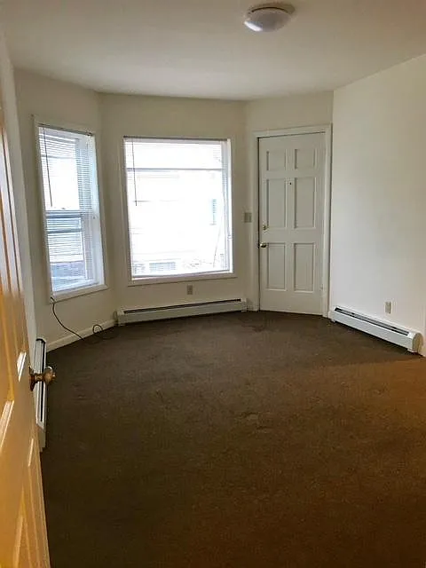 3 bed, $3,300 — Photo 4