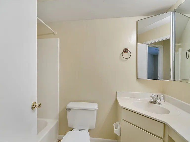 123 Turtle Creek Rd #11 — Photo 9