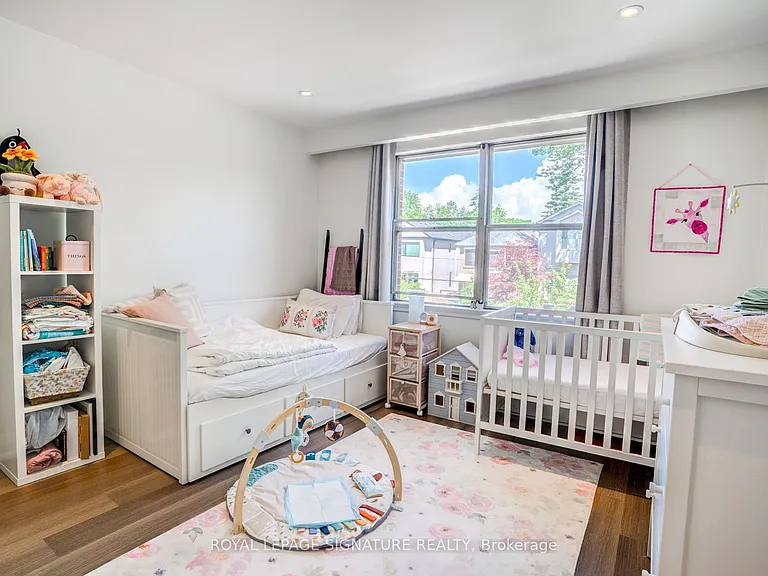 138 Woburn Ave #2 — Photo 8