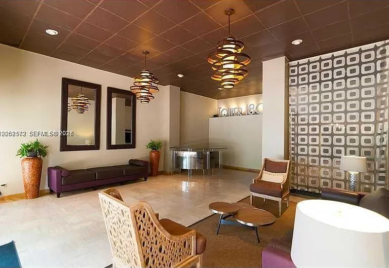 1800 Collins Ave #17A — Photo 2