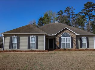 881 Law Dr, Auburn, AL 36830