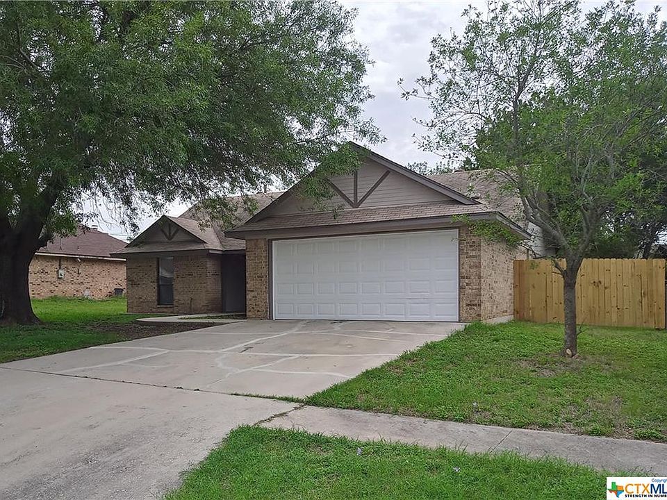 1st image of 2304 Hidden Hill Dr