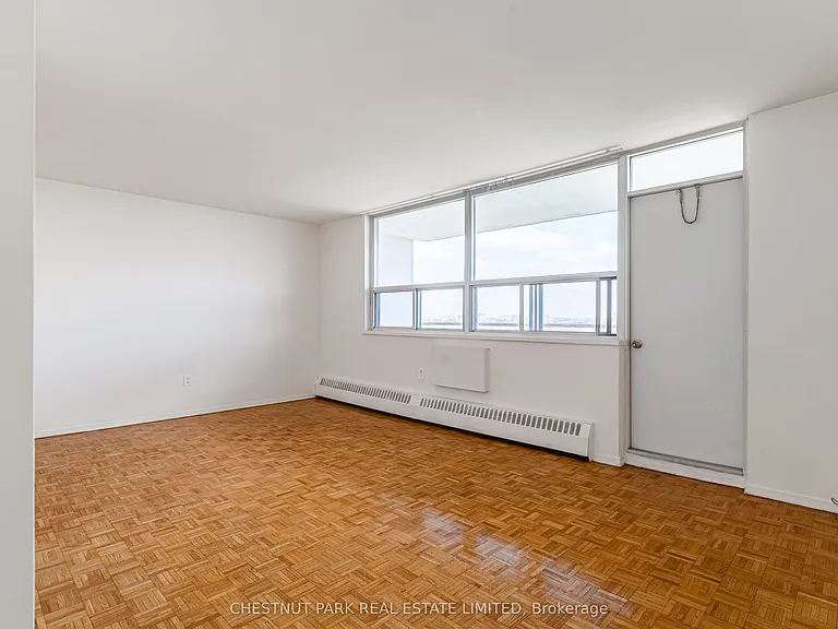 40 Godstone Rd #1507 — Photo 4