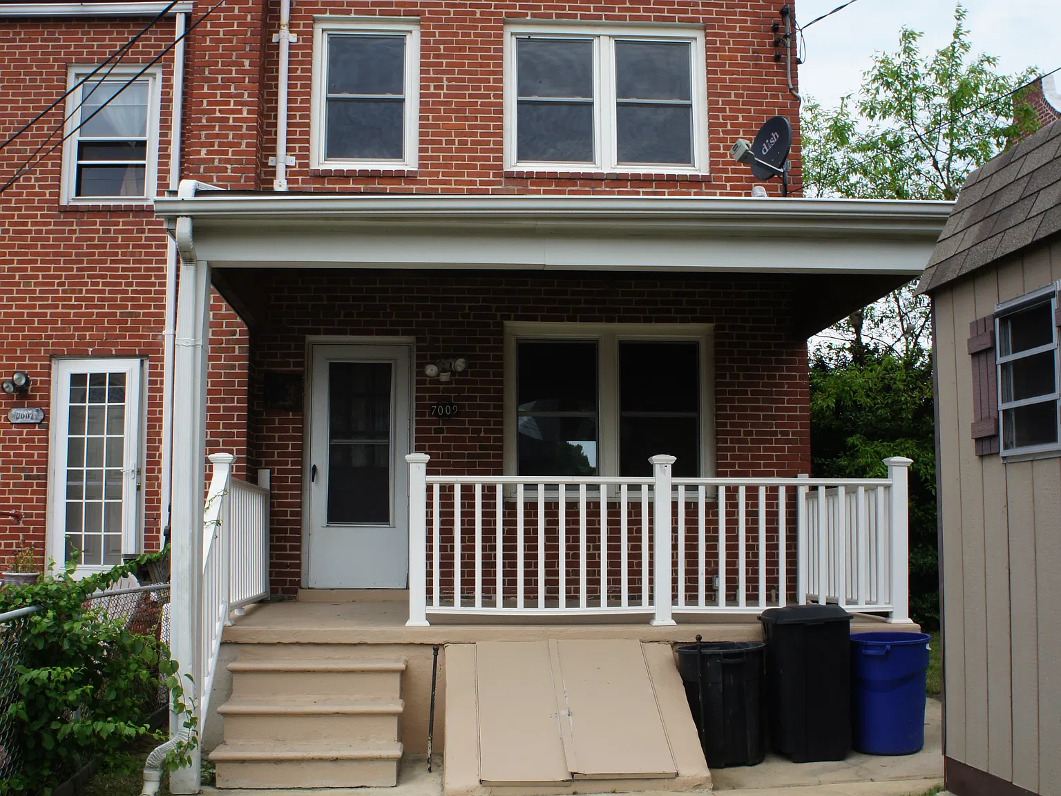 3 bed, 1024 sqft, $1,995 — Photo 4