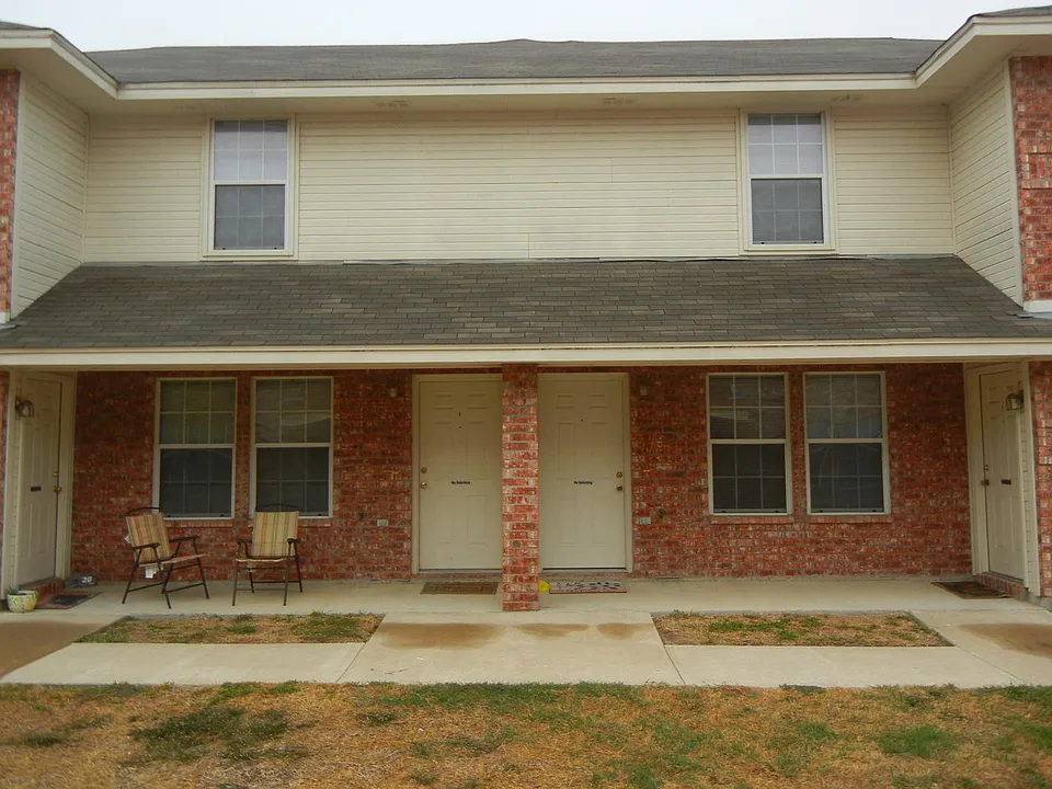1608 Inca Dr