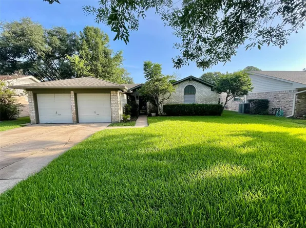 12854 Westhorpe Dr, Houston, TX 77077