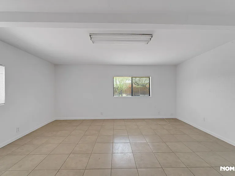 2837 E Campo Bello Dr — Photo 28