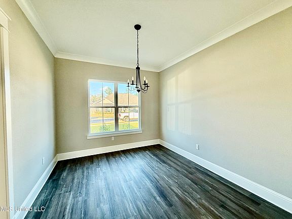5th image of 12214 Savannah Cir