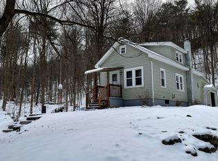 24 Mountain Rd, Ravena, NY 12143