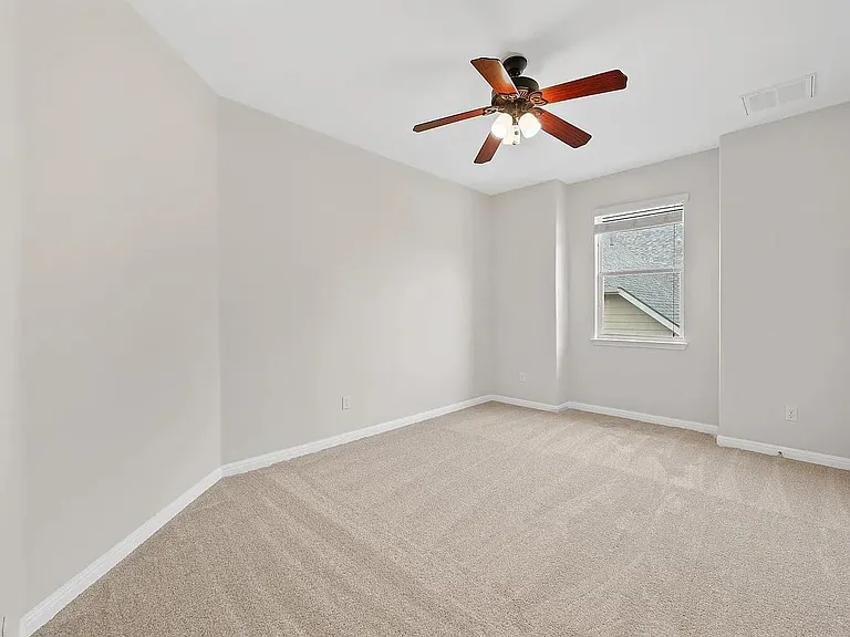 703 S Frontier Ln — Photo 35