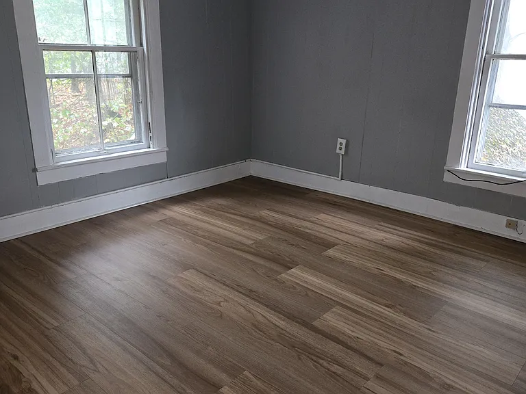 12 Reynolds Ave #2 — Photo 4