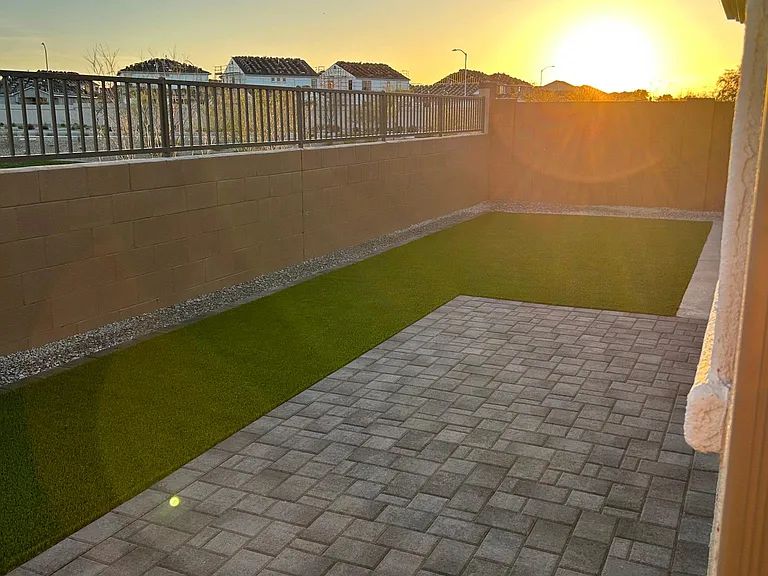 8903 W Solano Dr — Photo 16