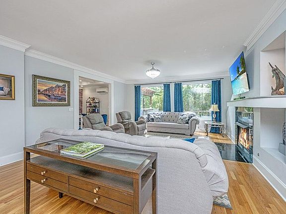 4th image of 3738 Station Point Ct