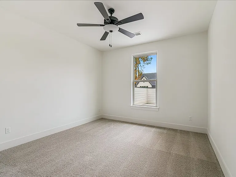 5472 Park Ave — Photo 21
