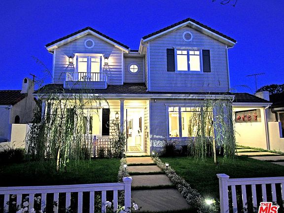 2nd image of 446 S Elm Dr