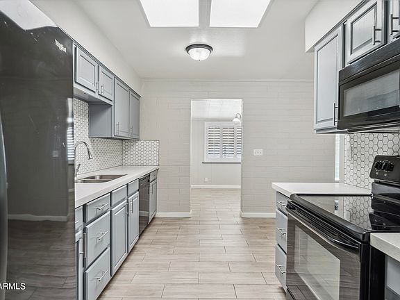 2nd image of 10619 W HOPE Drive W