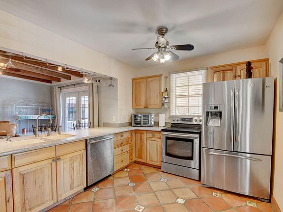4th image of 4215 N Flagler Drive