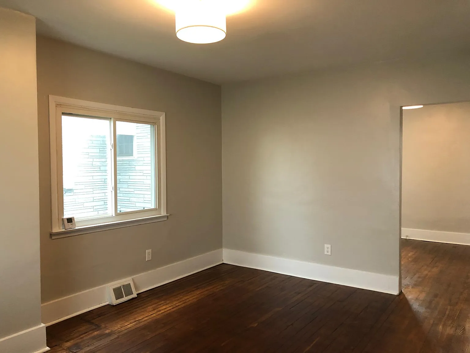 2 bed, 1100 sqft, $1,175 — Photo 2