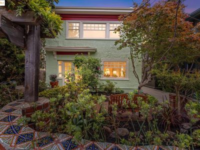 452 Hanover Ave, Oakland, CA, 94606