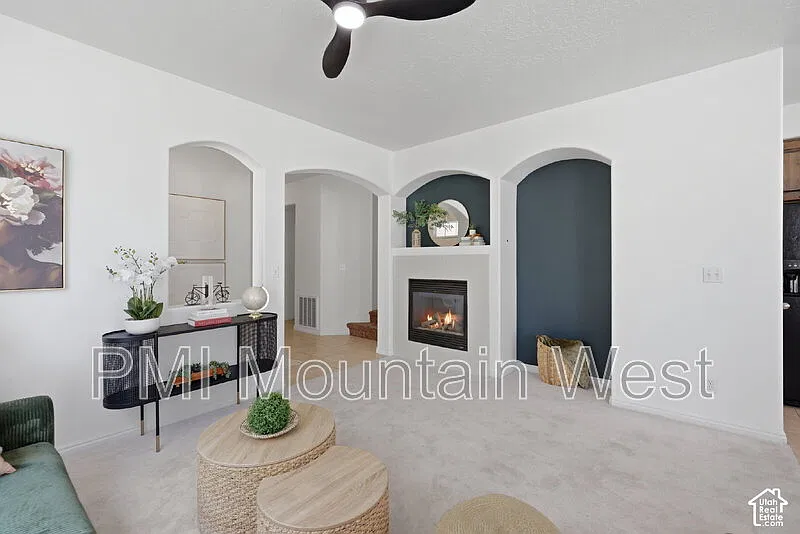 3 bed, 2.5 bath, 1470 sqft, $2,295 — Photo 4