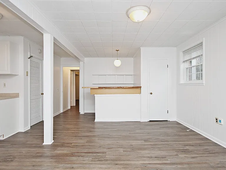 2423 Sunset Rd #B — Photo 3