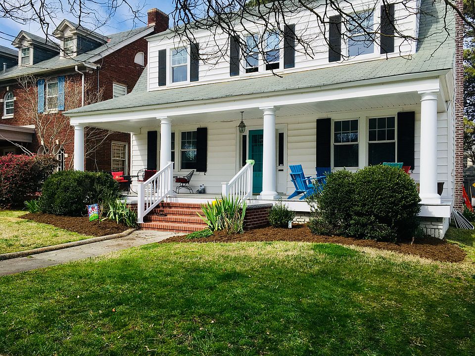 Newer porch - river view!