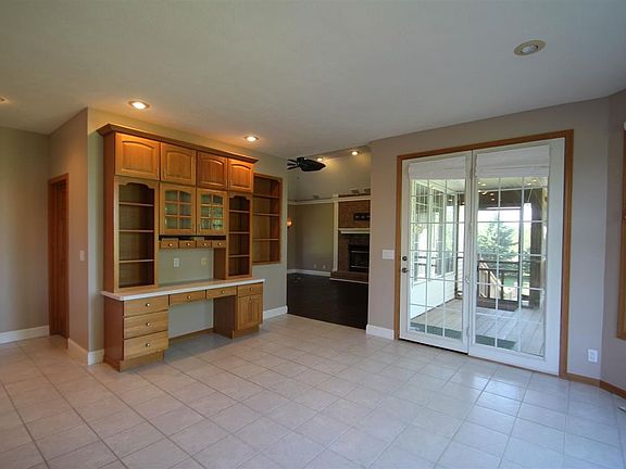 4th image of 414 Wren Ln