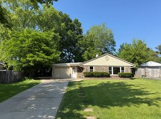 127 Birch St, Carpentersville, IL 60110