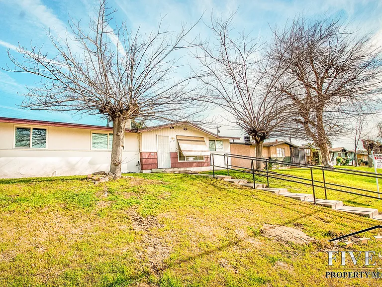 3705 River Blvd — Photo 1