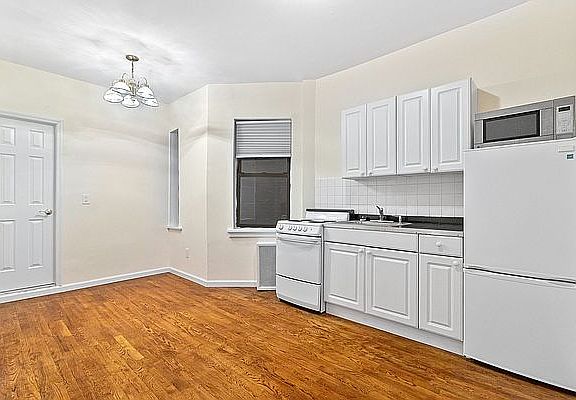 5th image of 1374 1st Ave APT 2C