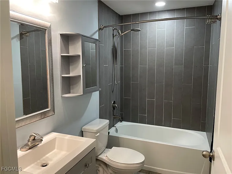 1114 Circle Dr — Photo 12