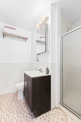 Rented by Compass | media 18