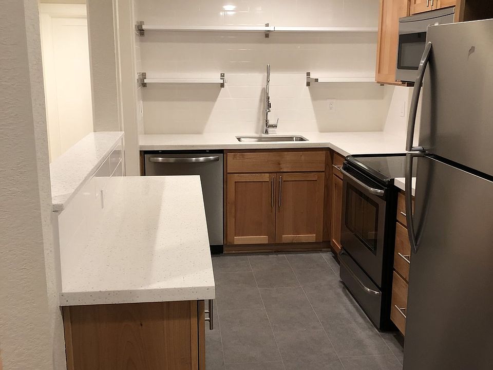 1st image of 3931 N Juneau St #6